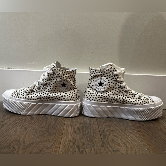 Converse platform White and Black Polka Dot High-Tops - Picture 2 of 5